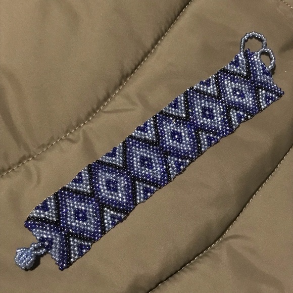 Retro Wide Beaded Bracelet - Picture 4 of 4